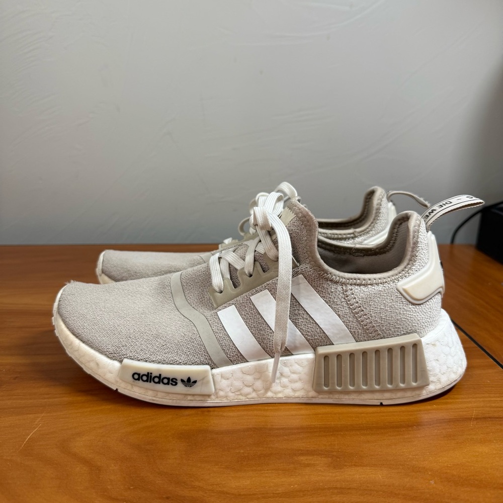 Adidas NMD_R1 Aluminum White Sneaker Off White Running Athletic W7